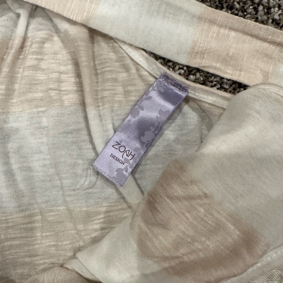 Women’s boho tank Small white and cream with flowers on shoulder. Flowy and cute - Picture 4 of 5